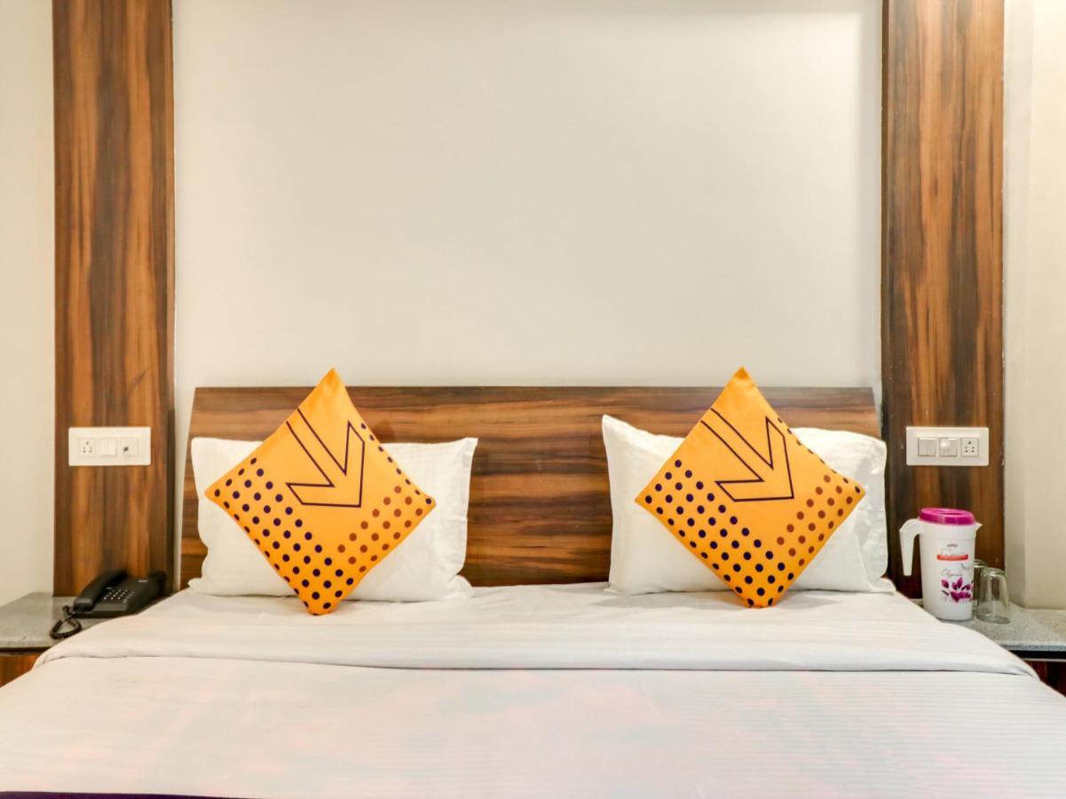 Spot On 69549 Hotel Shri Ram Kashi Muthiganj Экстерьер фото